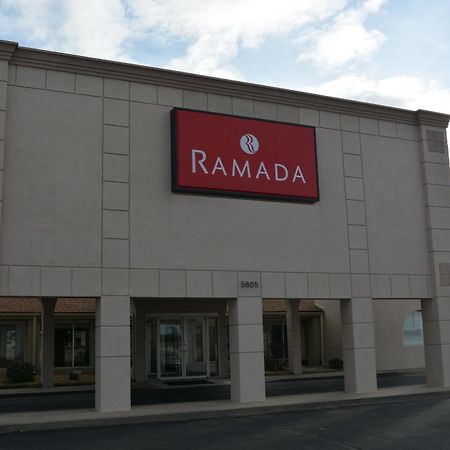 Ramada By Wyndham Wichita Airport Hotel Kültér fotó